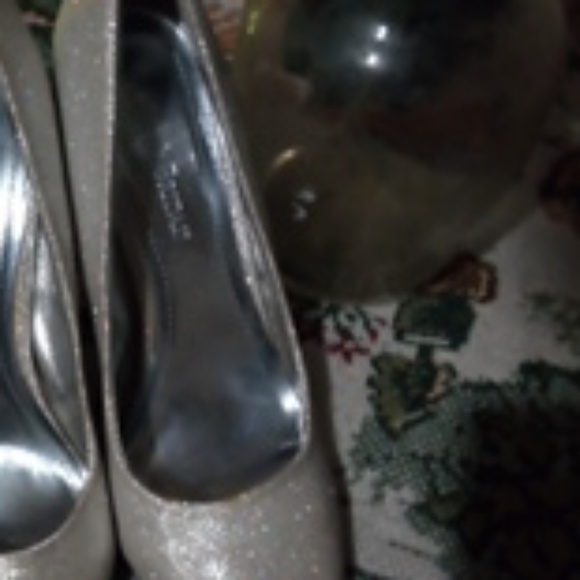 High heels - Picture 3 of 4